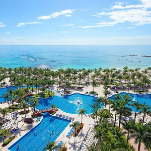 Курортный комплекс Barcelo Maya Tropical