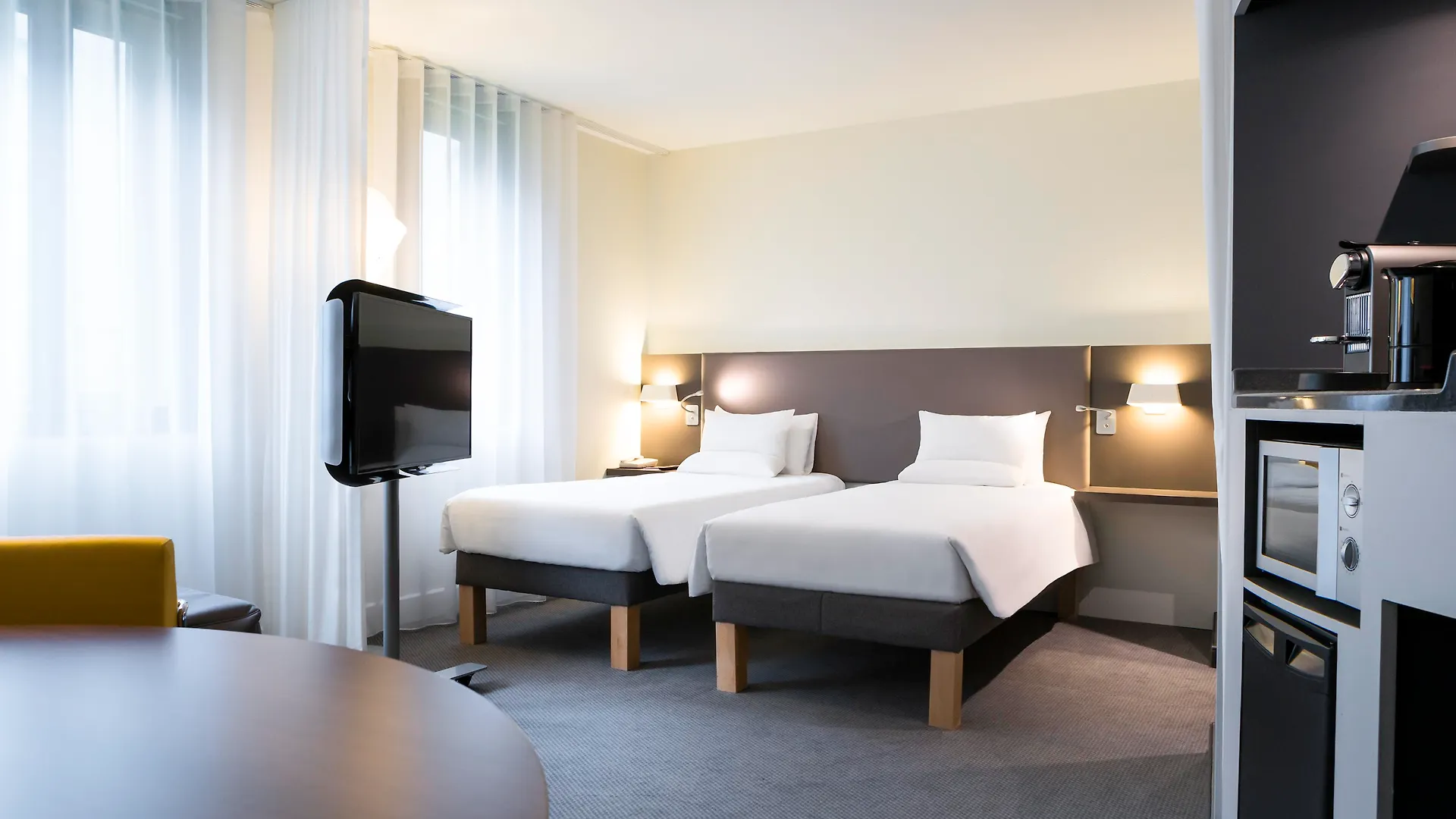 **** Отель Novotel Suites Paris Cdg Airport Villepinte Руасси-эн-Франс Франция